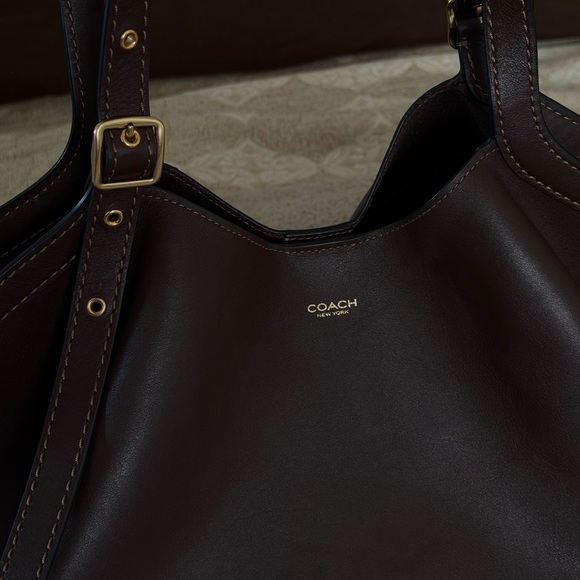 Coach Gramercy Tote in Maple - Picture 7 of 10